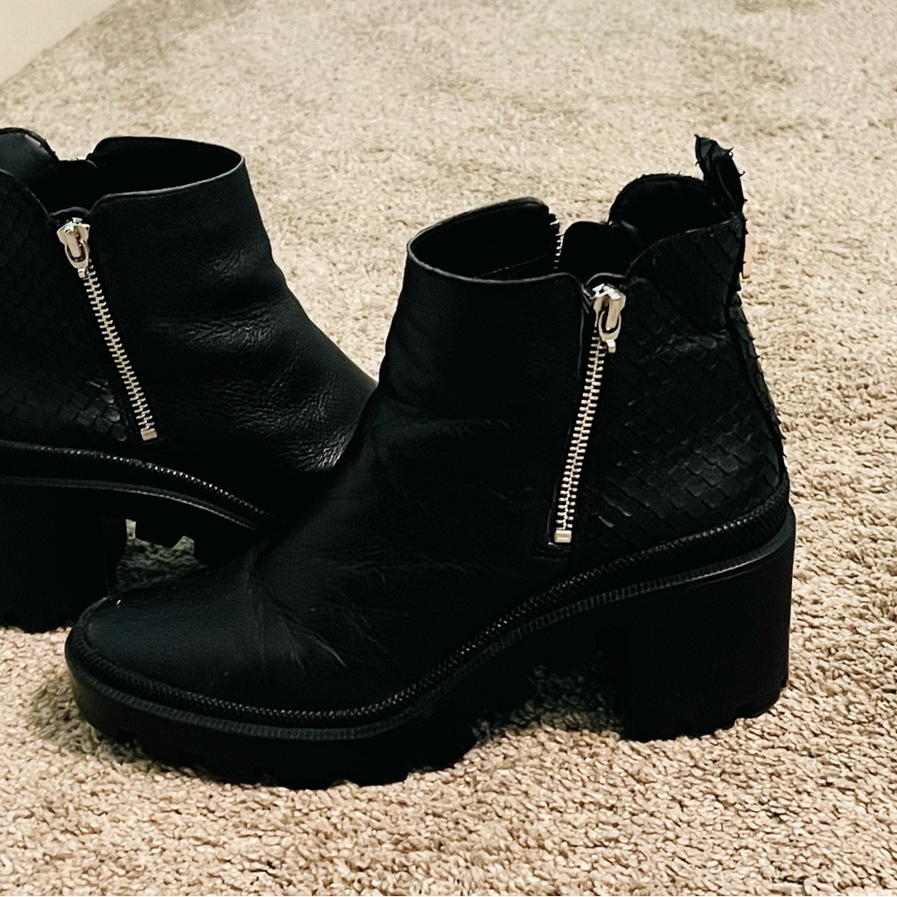 Gianni Bini Boots